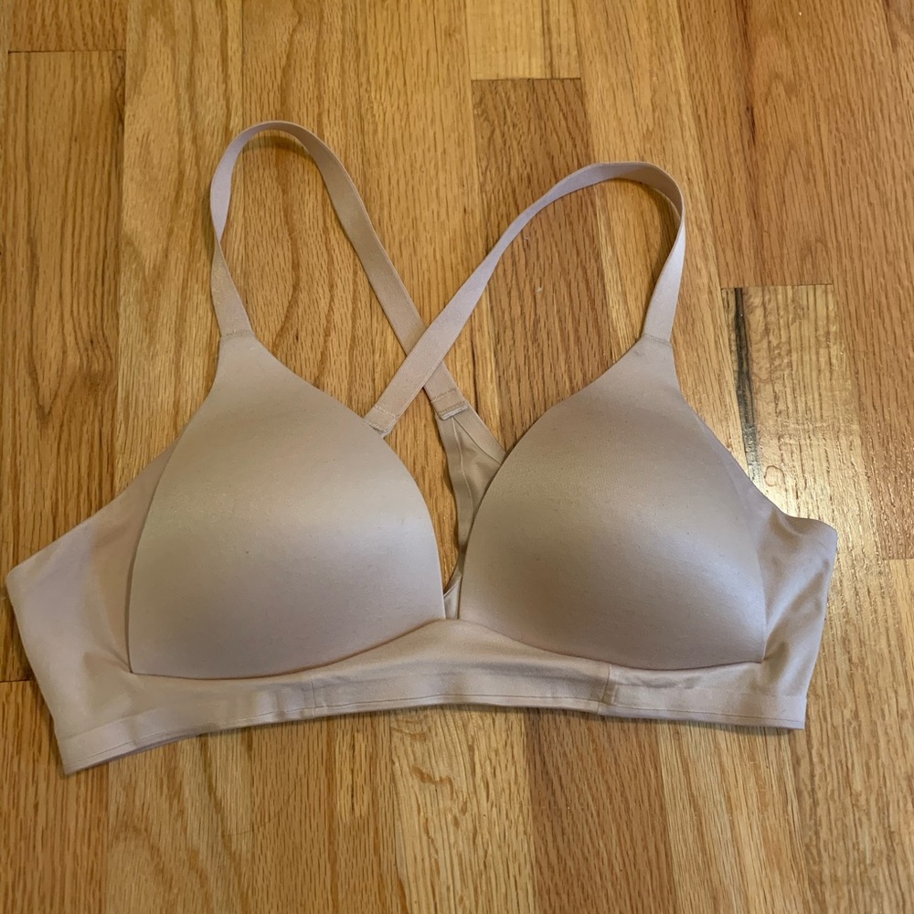 Aerie Sunnie Wireless Bra- 34B in EUC, nude color
